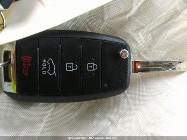KNDJN2A20F7176726 KIA Soul Base