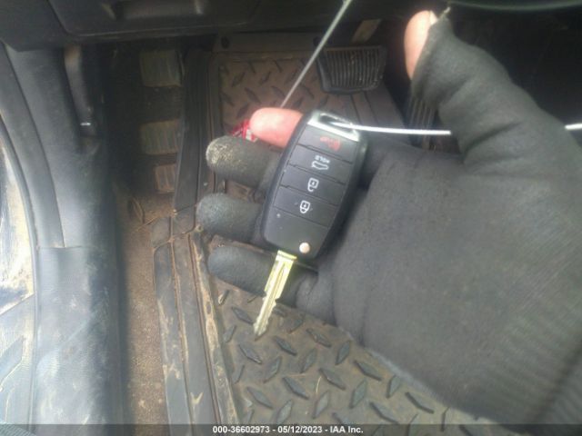 KNAFX4A67G5569020 KIA FORTE LX