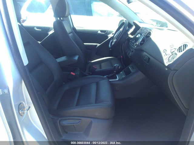 WVGAV7AX1HW507794 Volkswagen TIGUAN S