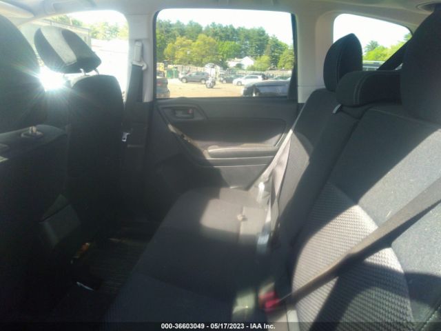 JF2SJAEC2JH467214 Subaru Forester Premium