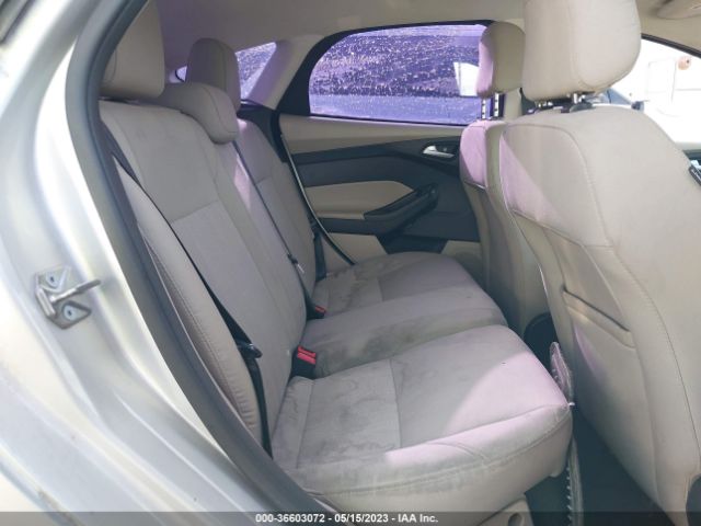 1FADP3K23JL241862 Ford FOCUS SE
