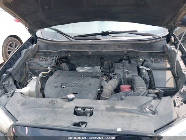 JA4AP3AU9JZ010388 Mitsubishi Outlander Sport 2.0
