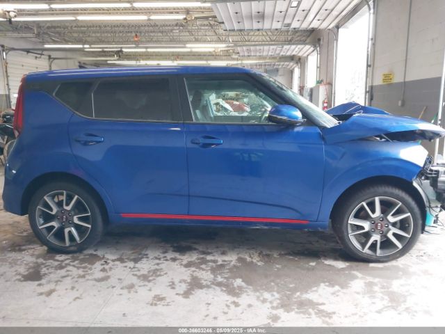 KNDJ53AF2M7738986 KIA Soul Turbo