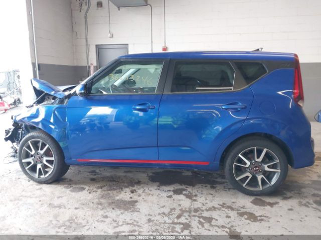 KNDJ53AF2M7738986 KIA Soul Turbo