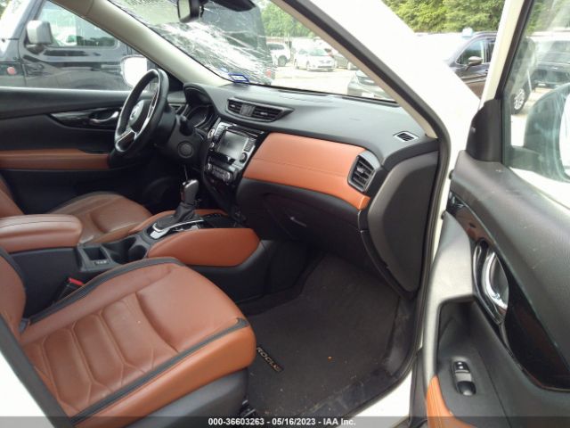 JN8AT2MT5JW467865 Nissan Rogue Sl
