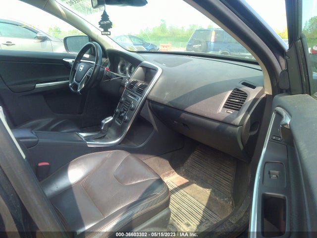 2013 VOLVO XC60 3.2L VIN: YV4952DZ4D2441747