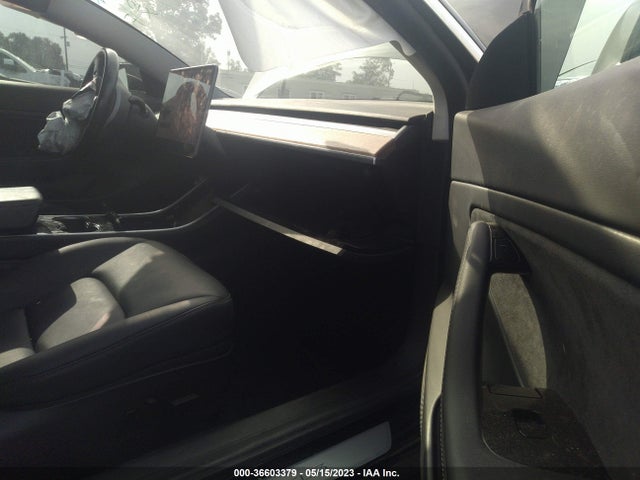 Tesla Model 3 Long Range 2018 5YJ3E1EB0JF181442 Image 7