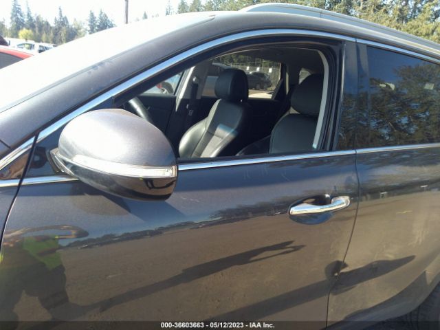 5XYPHDA11GG002642 KIA SORENTO EX