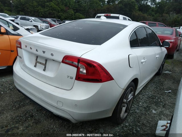 2015 VOLVO S60 T5 DRIVE-E PLATINUM VIN: YV140MFD2F2306529