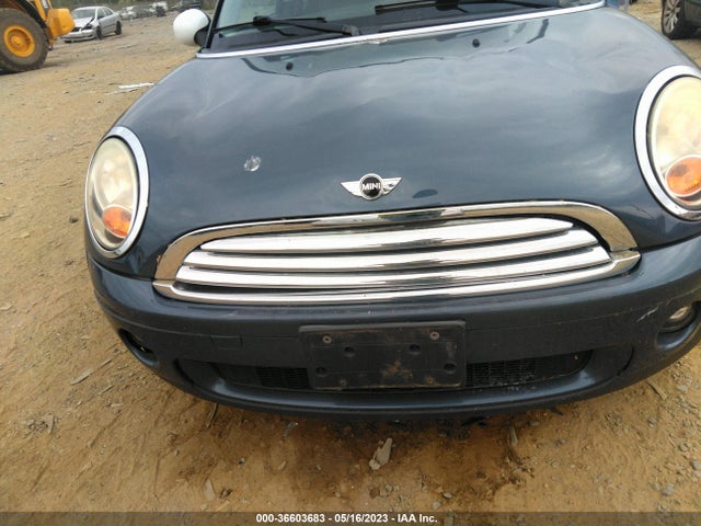 2010 MINI COOPER HARDTOP VIN: WMWMF3C52ATZ60944