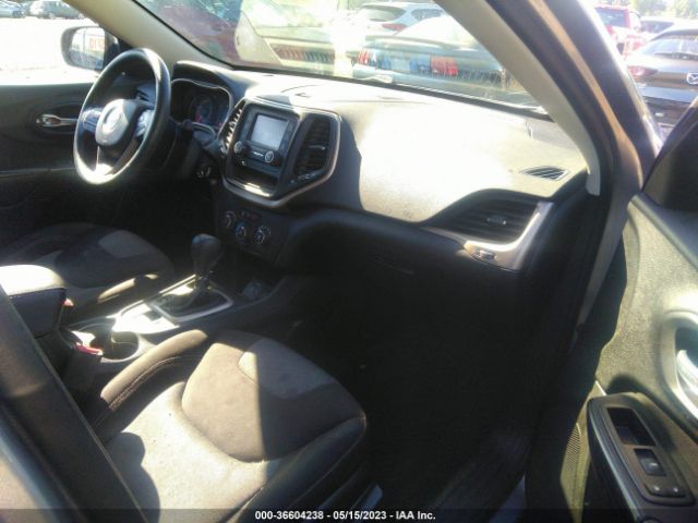 1C4PJLAB5HW507496 Jeep Cherokee Sport
