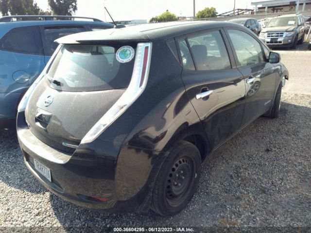 1N4AZ0CP6FC300402 Nissan LEAF S