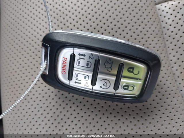 2C4RC1GG4JR105798 Chrysler Pacifica Limited