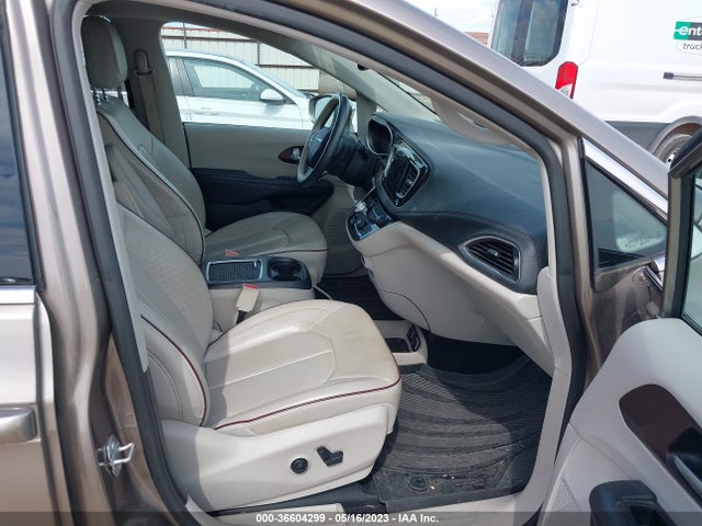 2C4RC1GG4JR105798 Chrysler Pacifica Limited