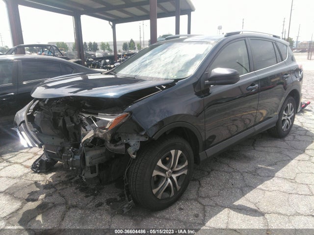 Toyota RAV4 LE 2018 JTMZFREV5JJ197077 Image 2