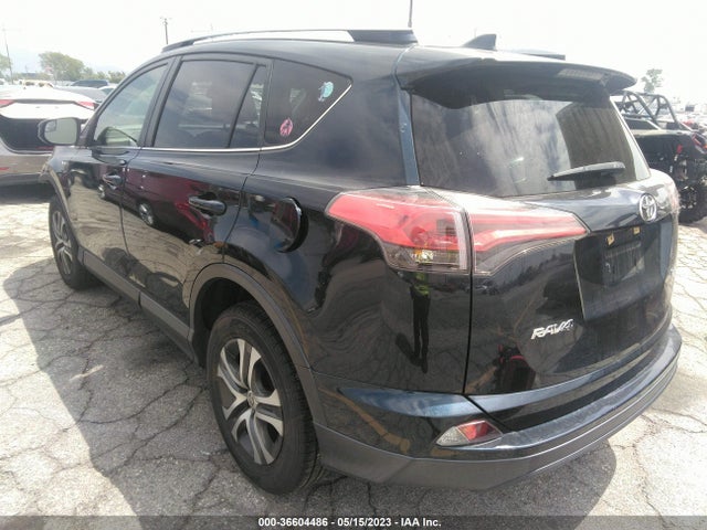 Toyota RAV4 LE 2018 JTMZFREV5JJ197077 Image 4