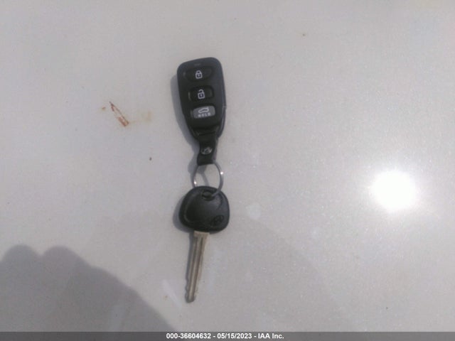 Hyundai ELANTRA SE 2017 KMHD74LF0HU422760 Image 3