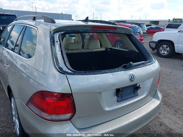 2013 VOLKSWAGEN JETTA SPORTWAGEN TDI W/SUNROOF VIN: 3VWPL7AJ8DM634100
