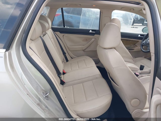 2013 VOLKSWAGEN JETTA SPORTWAGEN TDI W/SUNROOF VIN: 3VWPL7AJ8DM634100