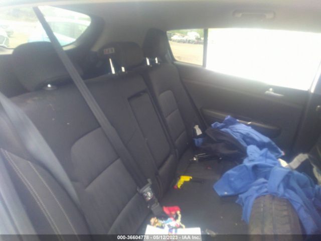 KNDPMCAC2H7271545 KIA Sportage Lx