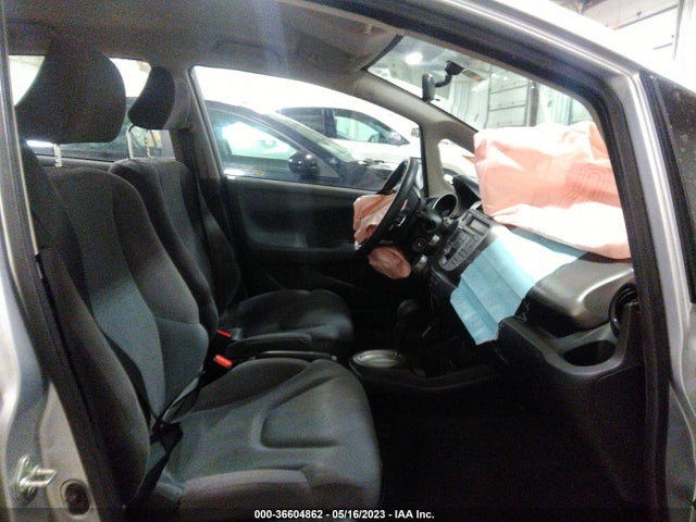2013 HONDA FIT VIN: JHMGE8H3XDC036200