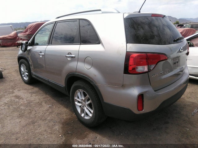 KIA SORENTO LX 2015 5XYKT4A6XFG556135 Image 3