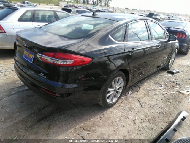 3FA6P0LU4KR180015 Ford Fusion Hybrid Se