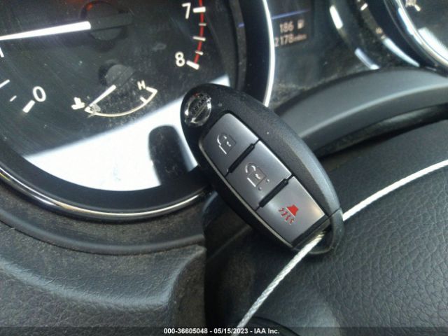 JN1BJ1CV4LW250414 Nissan Rogue Sport Sv