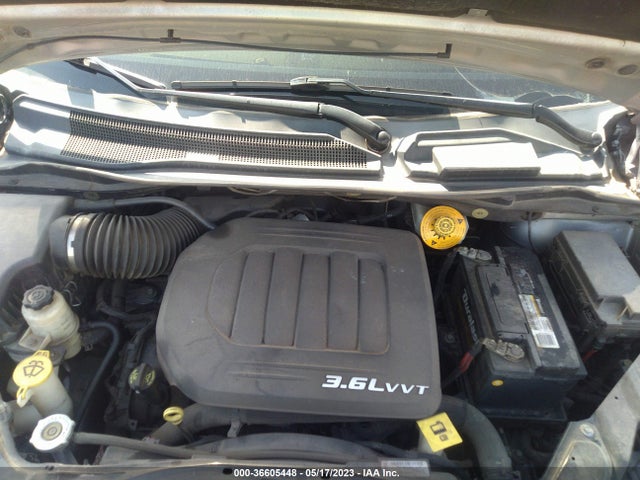 2C4RC1HG1ER199871 Chrysler Town & Country S