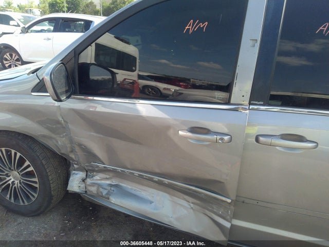 2C4RC1HG1ER199871 Chrysler Town & Country S