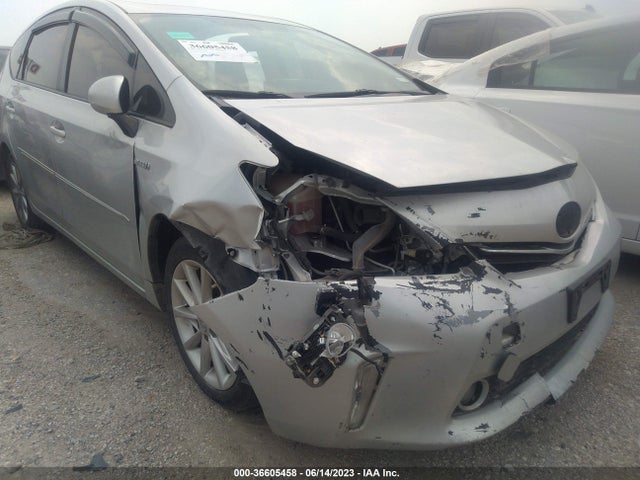 Toyota Prius V Two/three/five 2014 JTDZN3EU8E3339326 Image 8