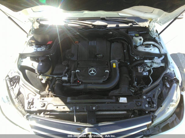 Mercedes-Benz C-class C 250 Luxury 2014 WDDGF4HB0EA949792 Image 11