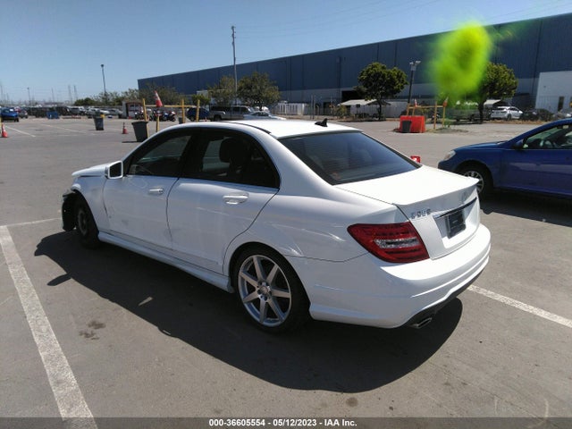 Mercedes-Benz C-class C 250 Luxury 2014 WDDGF4HB0EA949792 Image 4