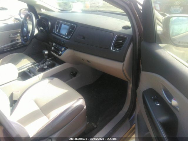 KNDMB5C10H6328718 KIA SEDONA LX