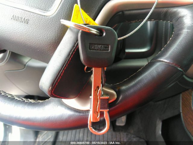 1GT12UEY5JF284535 GMC Sierra 2500hd Denali