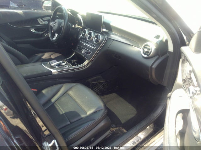 55SWF4JB5GU126199 Mercedes-Benz C-class C 300