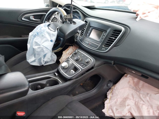 Chrysler 200 Limited 2015 1C3CCCAB1FN671408 Image 5