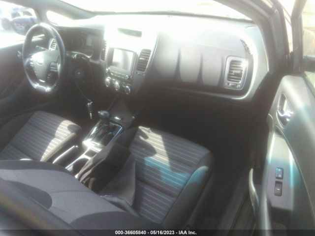 3KPFL4A79JE278991 KIA FORTE S