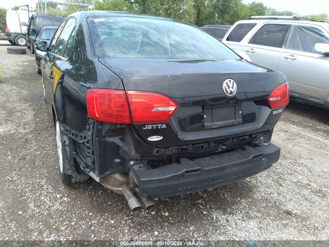 2013 VOLKSWAGEN JETTA SEDAN SE VIN: 3VWDP7AJ4DM402116