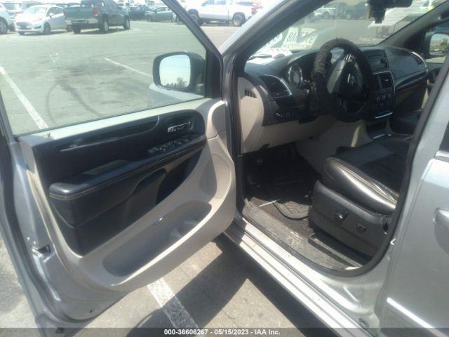 2C4RDGCG4FR660750 Dodge Grand Caravan Sxt Plus