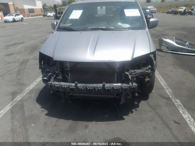 2C4RDGCG4FR660750 Dodge Grand Caravan Sxt Plus