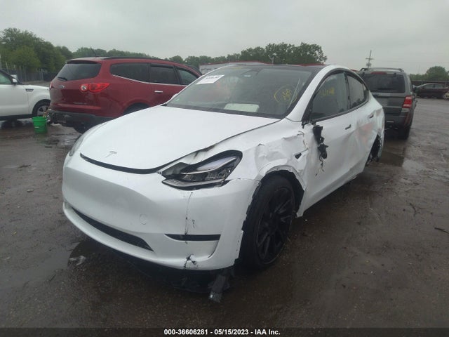 Tesla Model Y Long Range 2023 7SAYGDEE7PA026133 Image 2