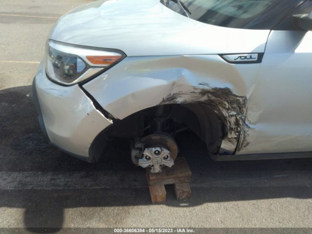 KNDJN2A23F7800955 KIA Soul Base