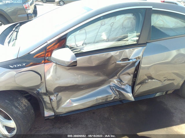 Chevrolet VOLT LT 2018 1G1RC6S5XJU149013 Image 6