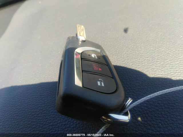 Toyota RAV4 LE 2021 2T3K1RFVXMW105790 Image 3