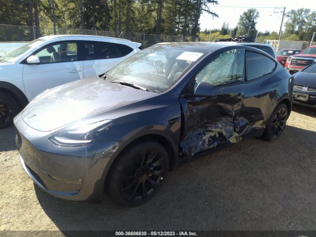 7SAYGAEE0NF557415 Tesla Model Y Long Range