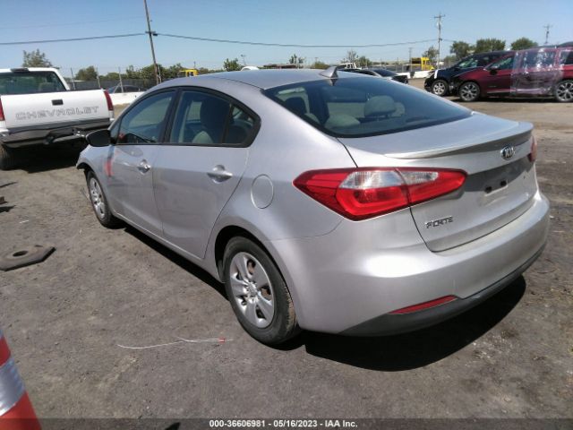 KNAFK4A64F5263793 KIA FORTE LX