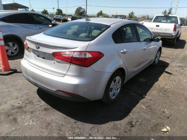 KNAFK4A64F5263793 KIA FORTE LX