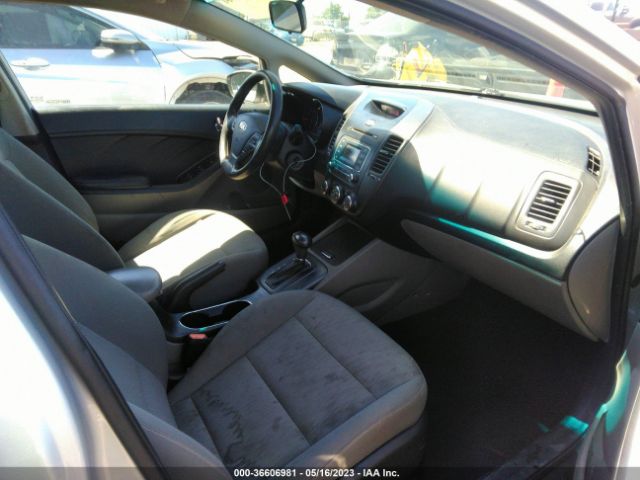 KNAFK4A64F5263793 KIA FORTE LX