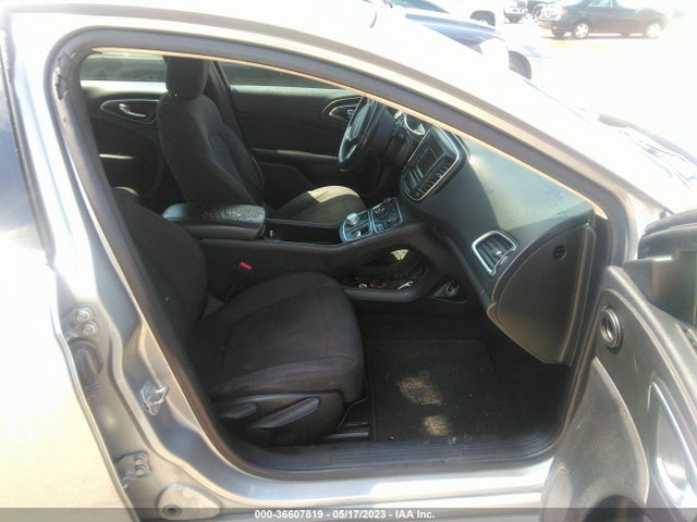 Chrysler 200 Limited 2015 1C3CCCAB8FN670059 Image 5